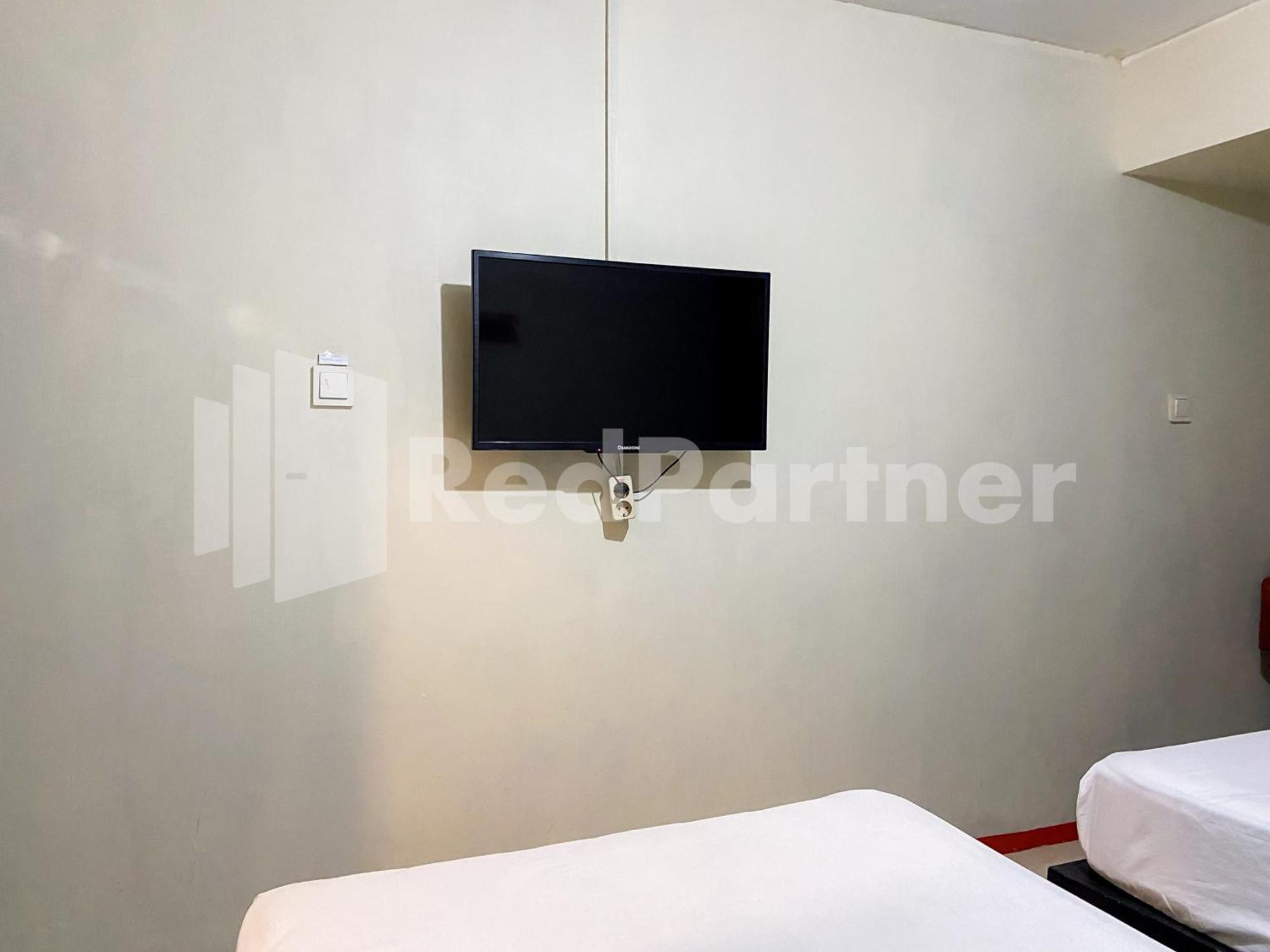Audah Guesthouse Syariah Redpartner Jakarta Exterior photo